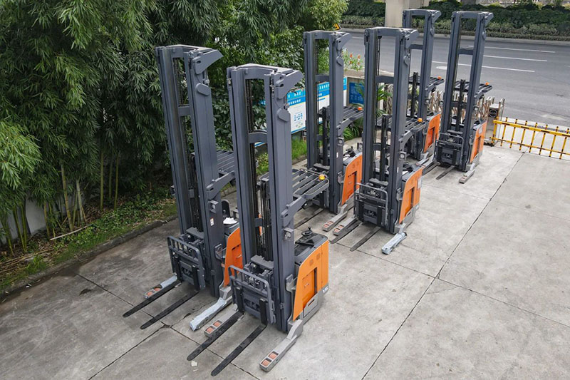 electric double deep reach trucks