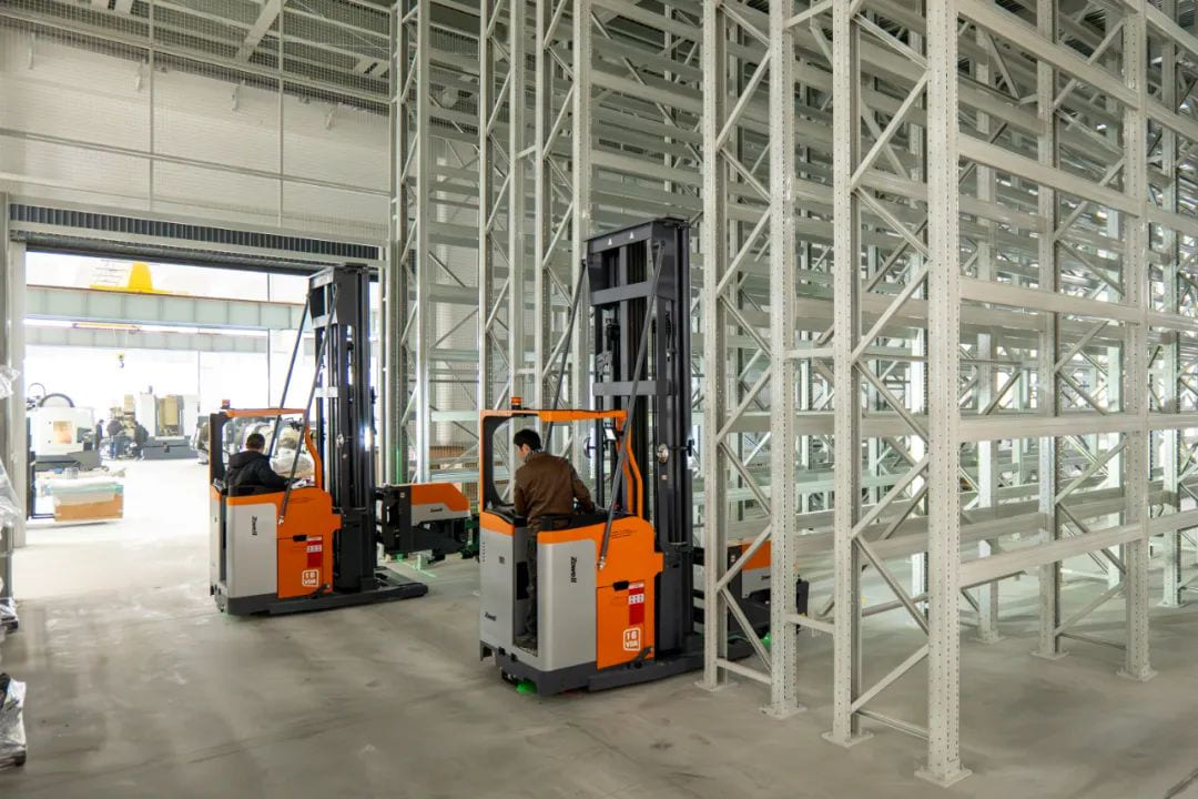 Customer Case|Zowell VNA Man Down 3-Way Forklift Trucks Empower Valve Industry to Expand Capacity and Increase Efficiency