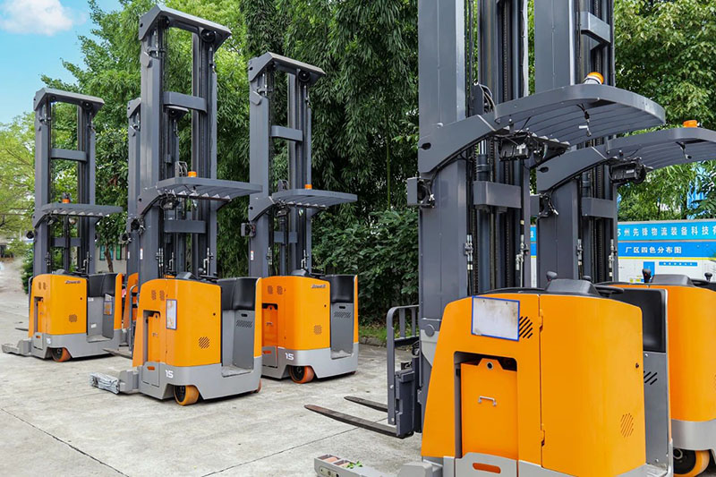 Customer Cases|Zowell Used In Cold Storage RRE Double Deep Reach Truck Batch Goes to Sea, Empowering the Cold Chain Industry with High and Intensive Warehousing